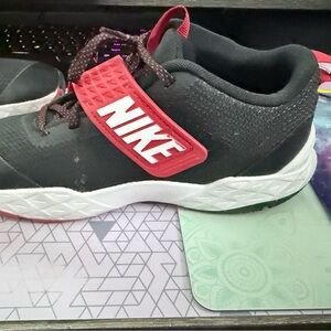 Nike Kids Black and Red Strap Sneakers
